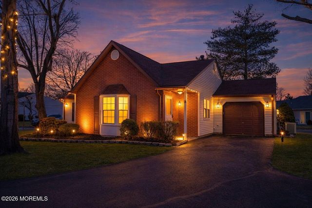 3 Gatley Close 1000, Freehold, NJ 07728