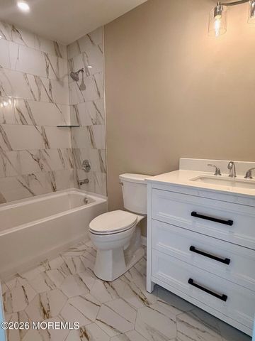 3 Gatley Close 1000, Freehold, NJ 07728