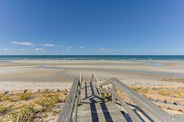 156 Shore Drive, Dennis, MA 02638