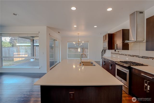 27128 106th Avenue SE, Kent, WA 98030