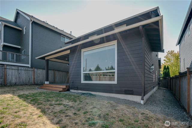 27128 106th Avenue SE, Kent, WA 98030