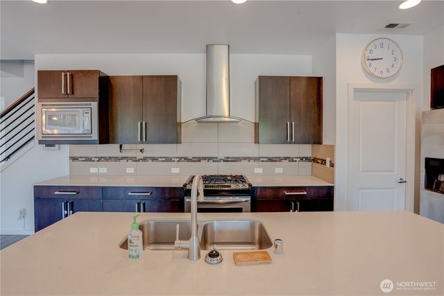 27128 106th Avenue SE, Kent, WA 98030