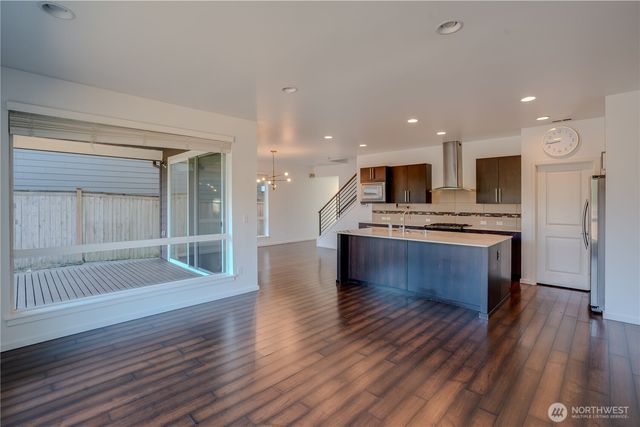 27128 106th Avenue SE, Kent, WA 98030