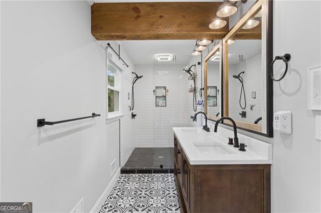 3825 Creekview Drive NE, Marietta, GA 30068