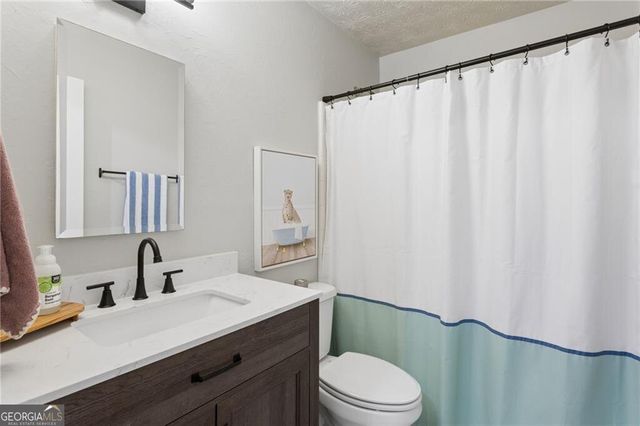 3825 Creekview Drive NE, Marietta, GA 30068