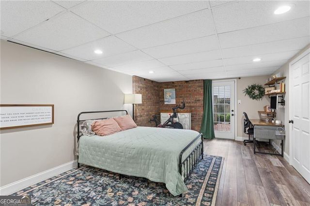 3825 Creekview Drive NE, Marietta, GA 30068