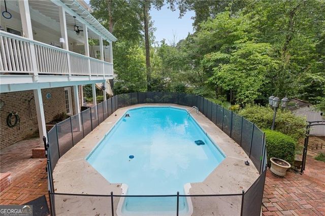 3825 Creekview Drive NE, Marietta, GA 30068
