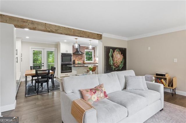 3825 Creekview Drive NE, Marietta, GA 30068
