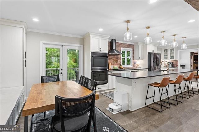 3825 Creekview Drive NE, Marietta, GA 30068