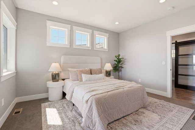 15723 N Adeline Ln, Spokane, WA 99208