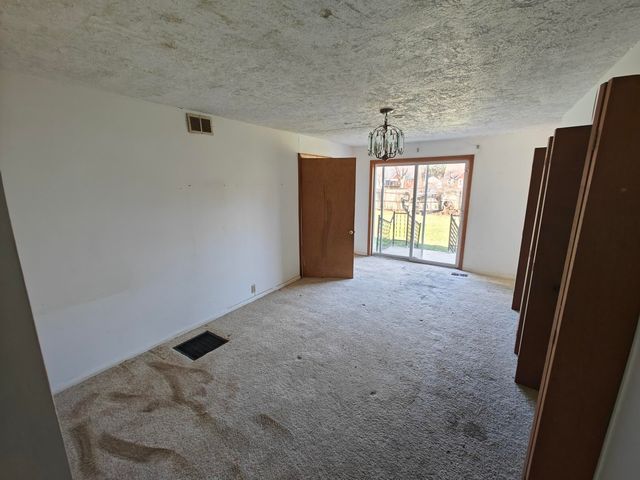 5587 E Karen Court, Stevensville, MI 49127