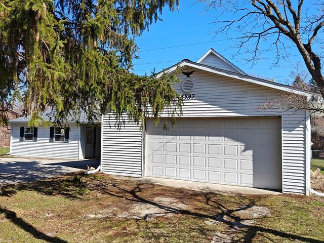 5587 E Karen Court, Stevensville, MI 49127