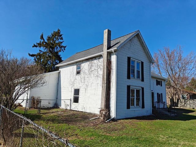 5587 E Karen Court, Stevensville, MI 49127