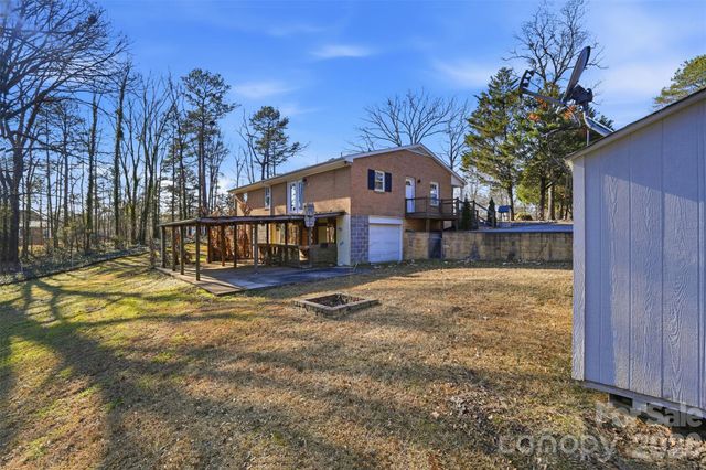 324 Pawley Drive, Charlotte, NC 28214