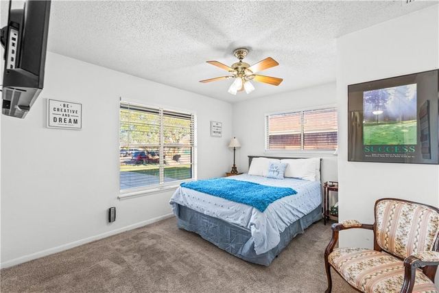 134 Daniel Moore St, Portland, TX 78374