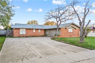 134 Daniel Moore St, Portland, TX 78374