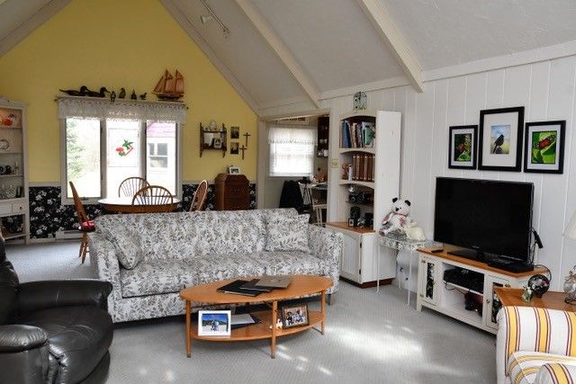 153 St Cecilia Road, Unity Twp, PA 15650