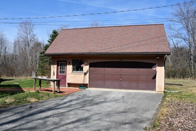 153 St Cecilia Road, Unity Twp, PA 15650