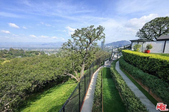 3467 Wrightwood Drive, Studio City (los Angeles), CA 91604