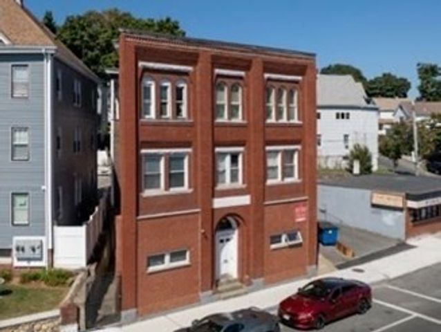 176 Ferry St 3L, Everett, MA 02149