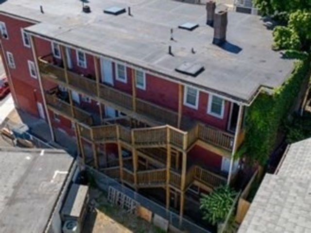 176 Ferry St 3L, Everett, MA 02149
