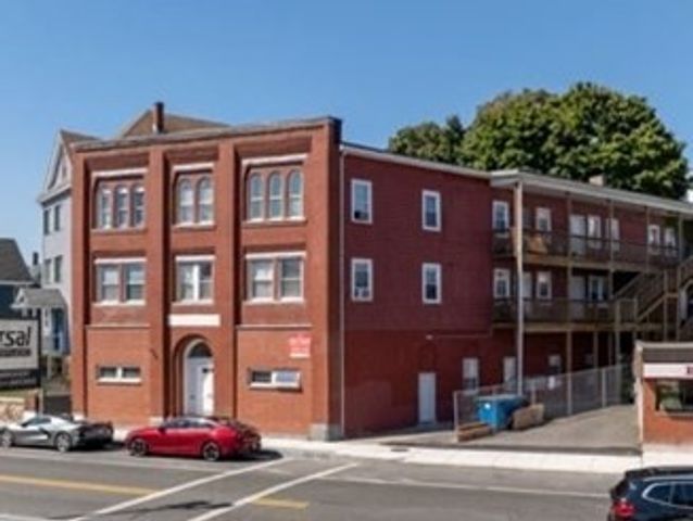 176 Ferry St 3L, Everett, MA 02149