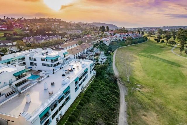 2552 Navarra Drive F, Carlsbad, CA 92009