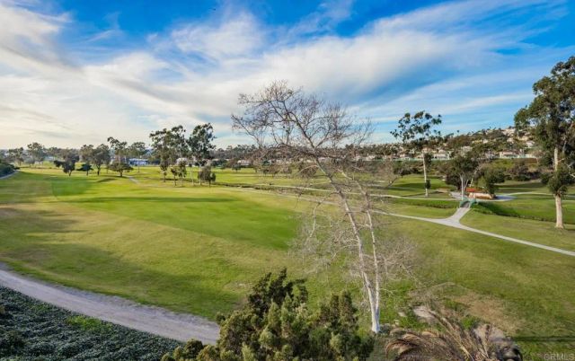 2552 Navarra Drive F, Carlsbad, CA 92009