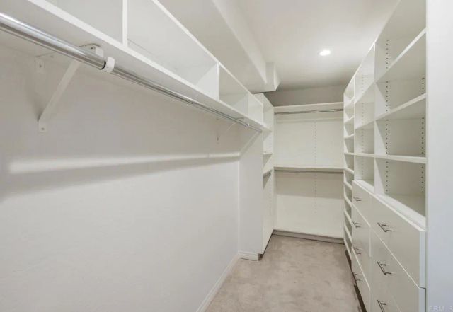 2552 Navarra Drive F, Carlsbad, CA 92009