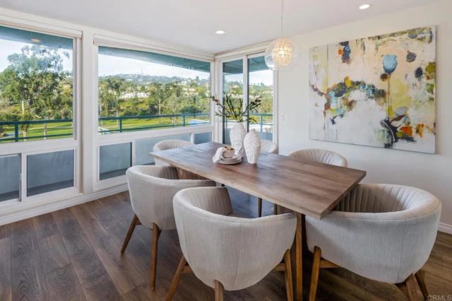 2552 Navarra Drive F, Carlsbad, CA 92009