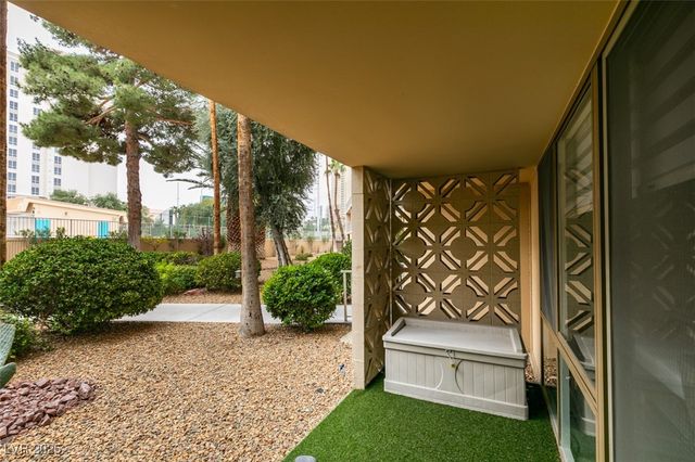 205 East Harmon Avenue 101, Las Vegas, NV 89169