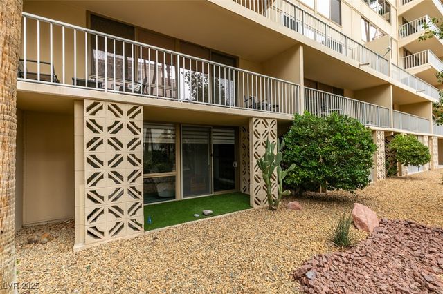205 East Harmon Avenue 101, Las Vegas, NV 89169