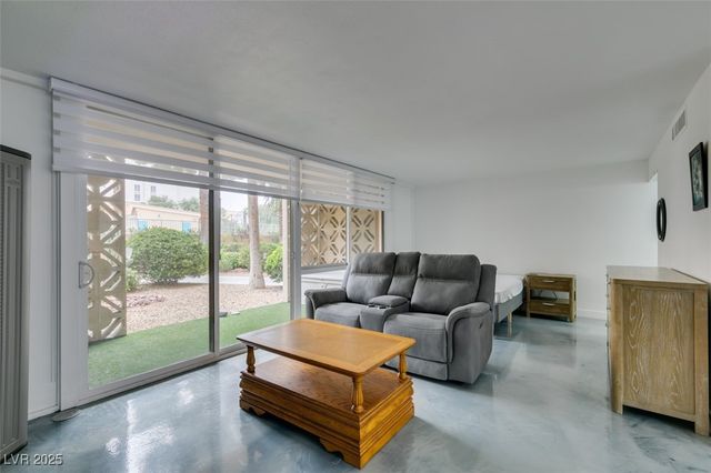 205 East Harmon Avenue 101, Las Vegas, NV 89169