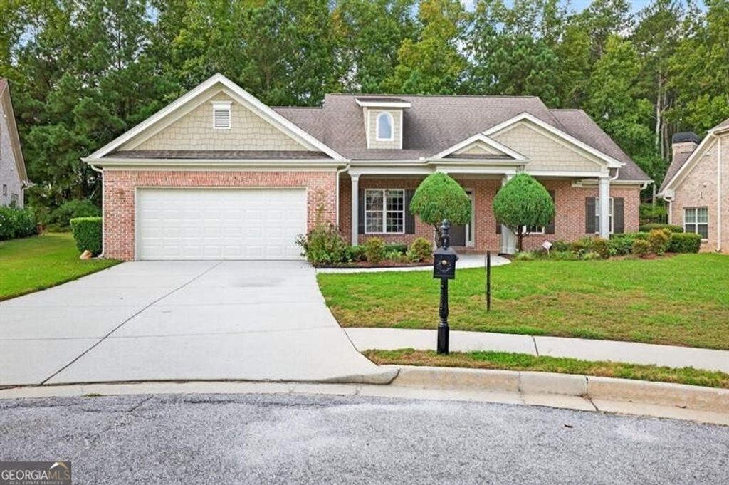 2607 Misty Rose Lane, Loganville, GA 30052