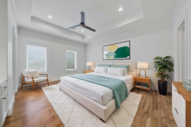 11714 Memorial Drive, Houston, TX 77024