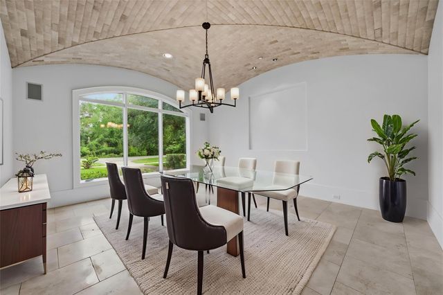 11714 Memorial Drive, Houston, TX 77024