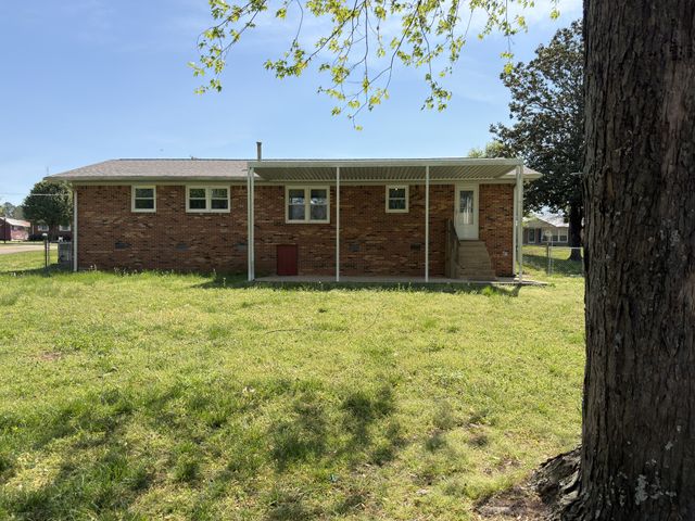 119 Horn Ave, Loretto, TN 38469