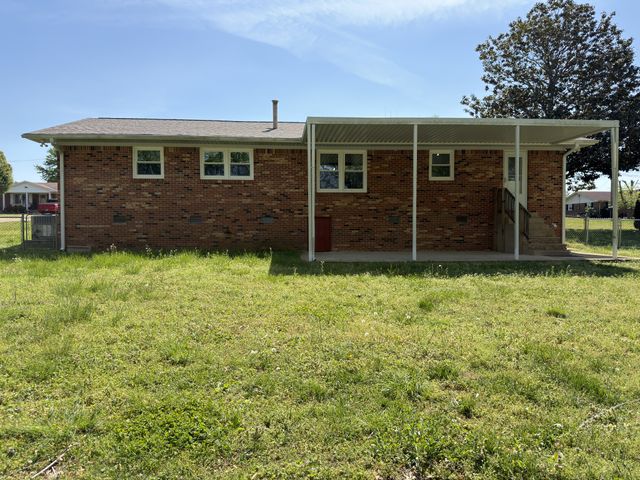 119 Horn Ave, Loretto, TN 38469