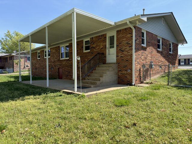 119 Horn Ave, Loretto, TN 38469