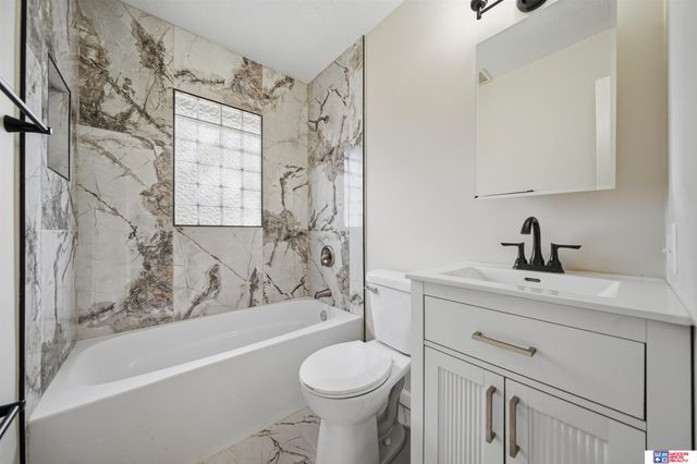 2511 Kessler Boulevard, Lincoln, NE 68502