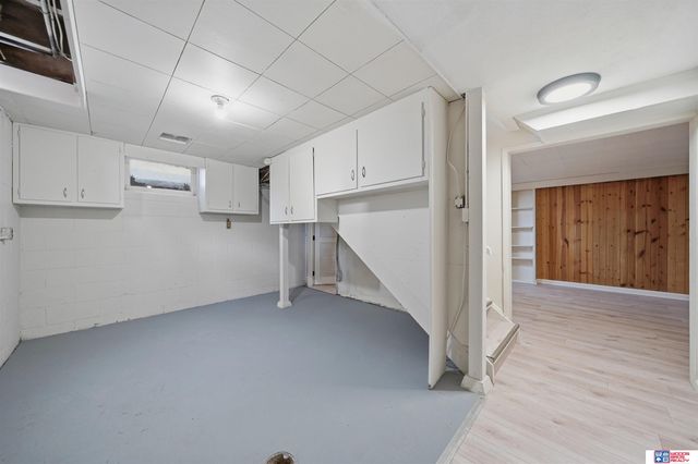 2511 Kessler Boulevard, Lincoln, NE 68502