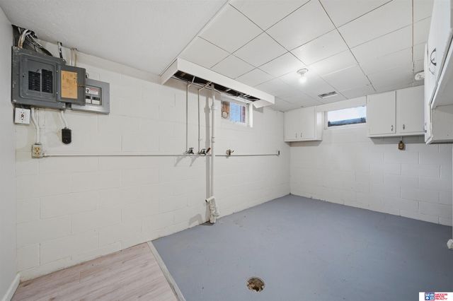 2511 Kessler Boulevard, Lincoln, NE 68502