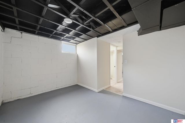 2511 Kessler Boulevard, Lincoln, NE 68502