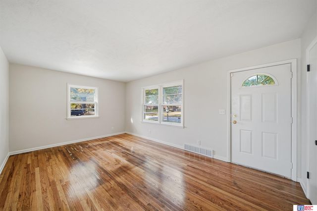 2511 Kessler Boulevard, Lincoln, NE 68502