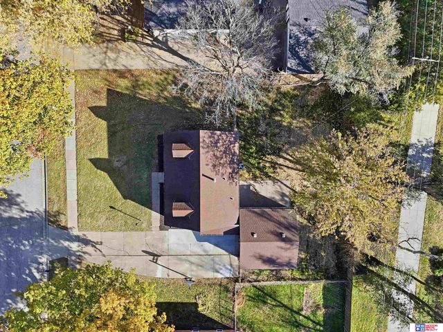 2511 Kessler Boulevard, Lincoln, NE 68502