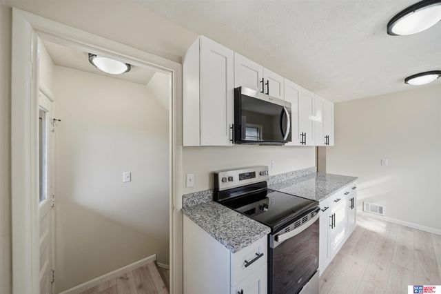 2511 Kessler Boulevard, Lincoln, NE 68502