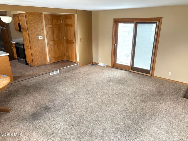 519 Sackett Street, Maumee, OH 43537