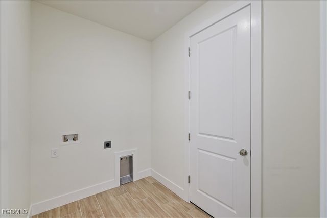 1220 SE 5th TER, Cape Coral, FL 33990