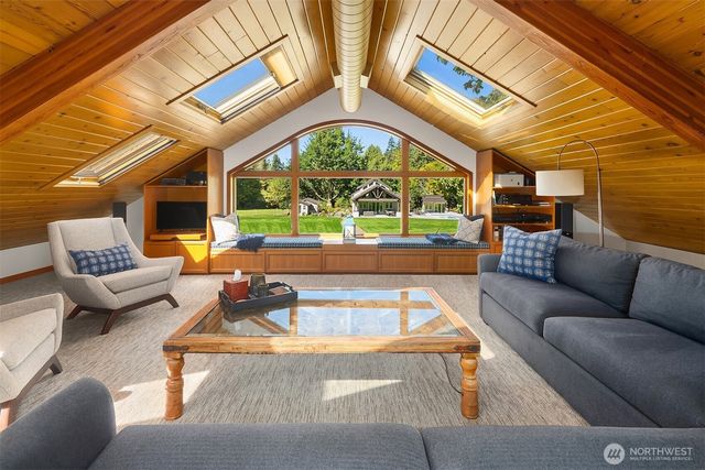 22430 Dogwood Lane, Woodway, WA 98020