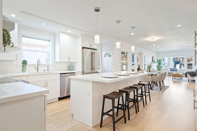 1524 Blake St, Berkeley, CA 94703